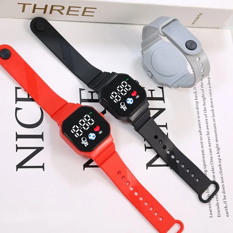 Kids Watches LED Digital Kids  - Smartwatch Watches For Kid Girl recensione e prezzo