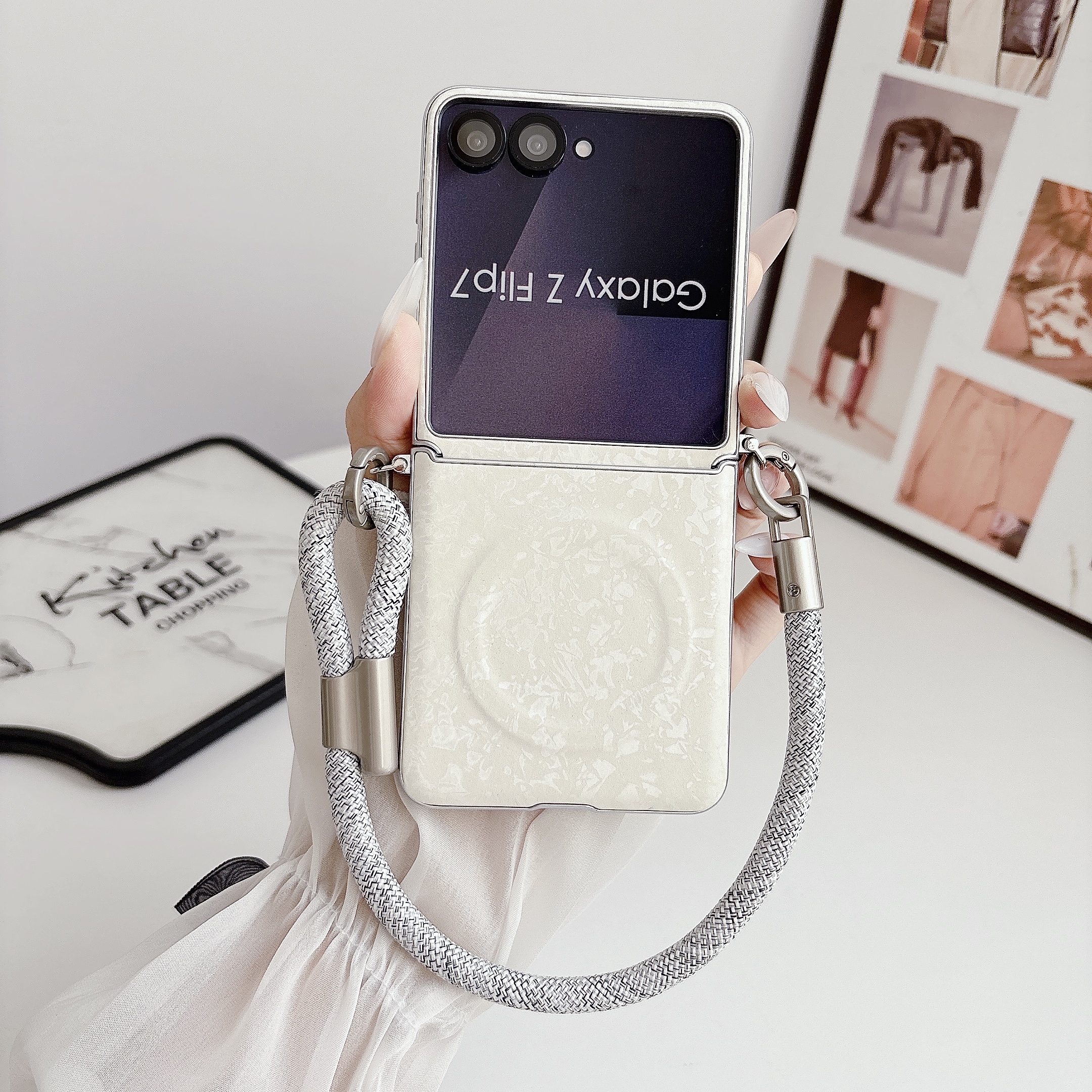 Wrist Strap for Magsafe Hinge  - Samsung Galaxy Strap recensione e prezzo
