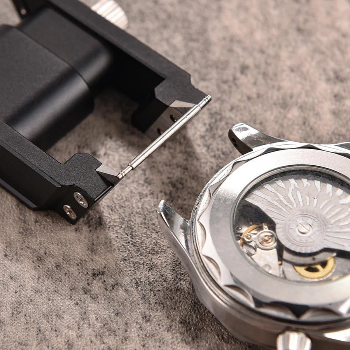 Elastic Ear Puller Watch Strap - Watches Omega recensione e prezzo